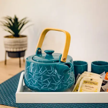 Lejlighed With Terrace - Train Station 2 Min Away *